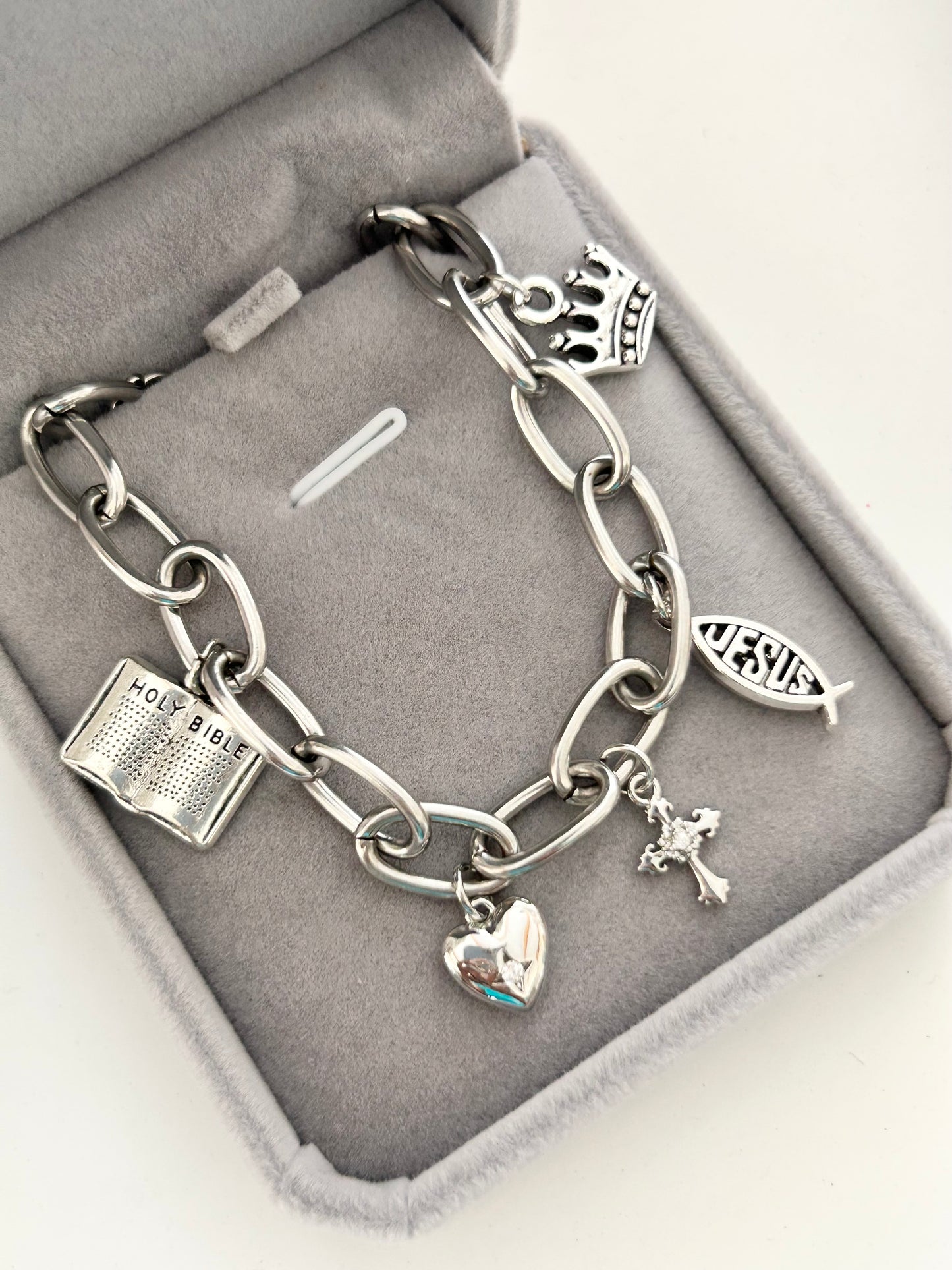 Daughter of the King Charm Bracelet - Large links