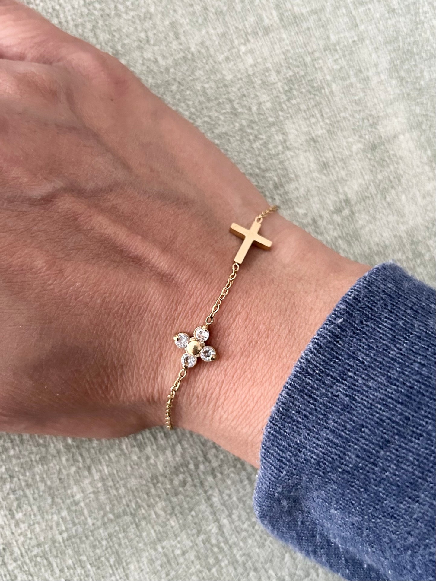 Cross + Bloom Chain Bracelet